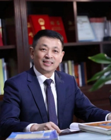 彭建平:广州天省实验学校党总支书记、校长